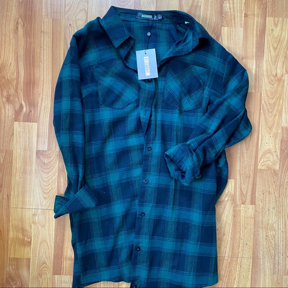Misguided Flannel Dress - Picture 2 of 3